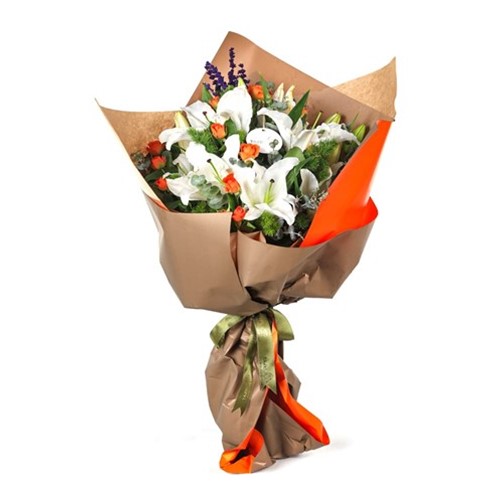Dreamlike Lilies Bouquet