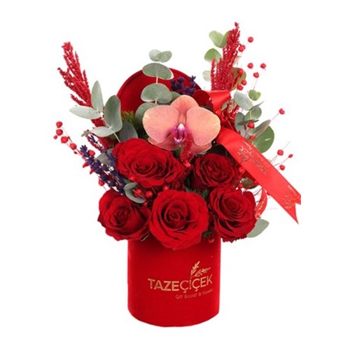 Love in Bloom Box Gül Kutusu