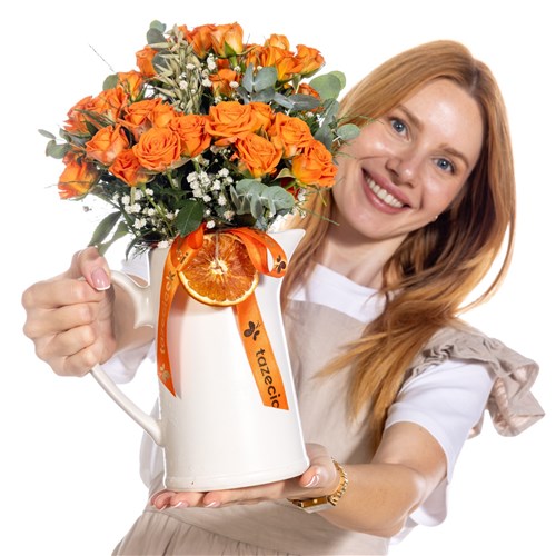 Orange Bloom Seramik Sürahide Turuncu Güller