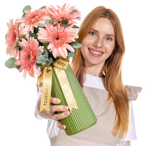 Peach Whisper Pembe Gerbera Vazosu