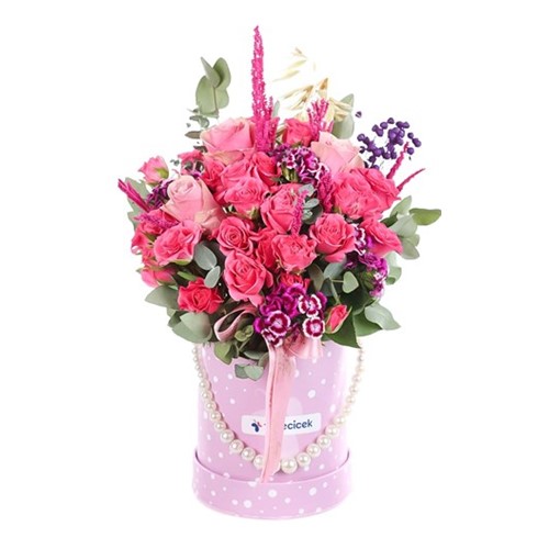 Pink Ruby Kutuda Pembe Güller