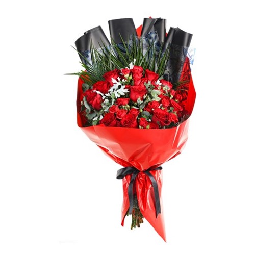 Red Reign Çiçek Buketi