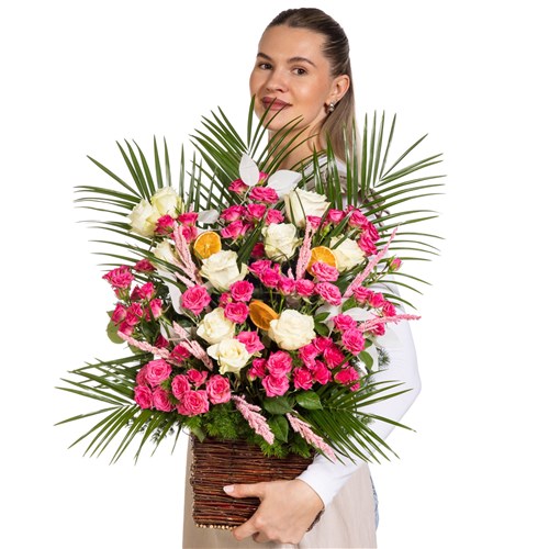 Romantic Garden Luxury Basket