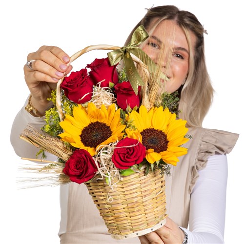 Summer Passion Ayçiçeği Gül Sepeti