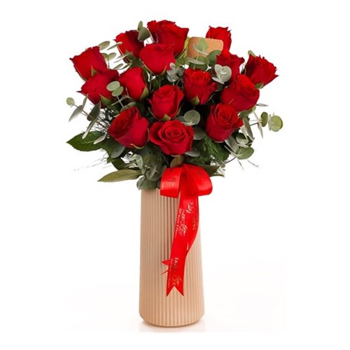 The Heart’s Full Bloom 15 Kırmızı Gül