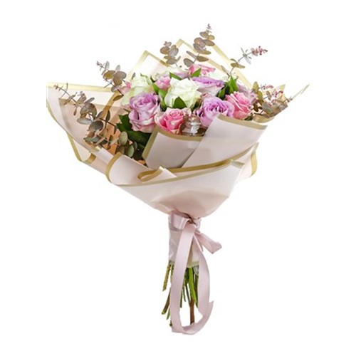 Three Tone Rose Çiçek Buketi