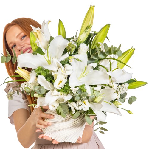 White Destiny Bloom Lilyum Aranjmanı